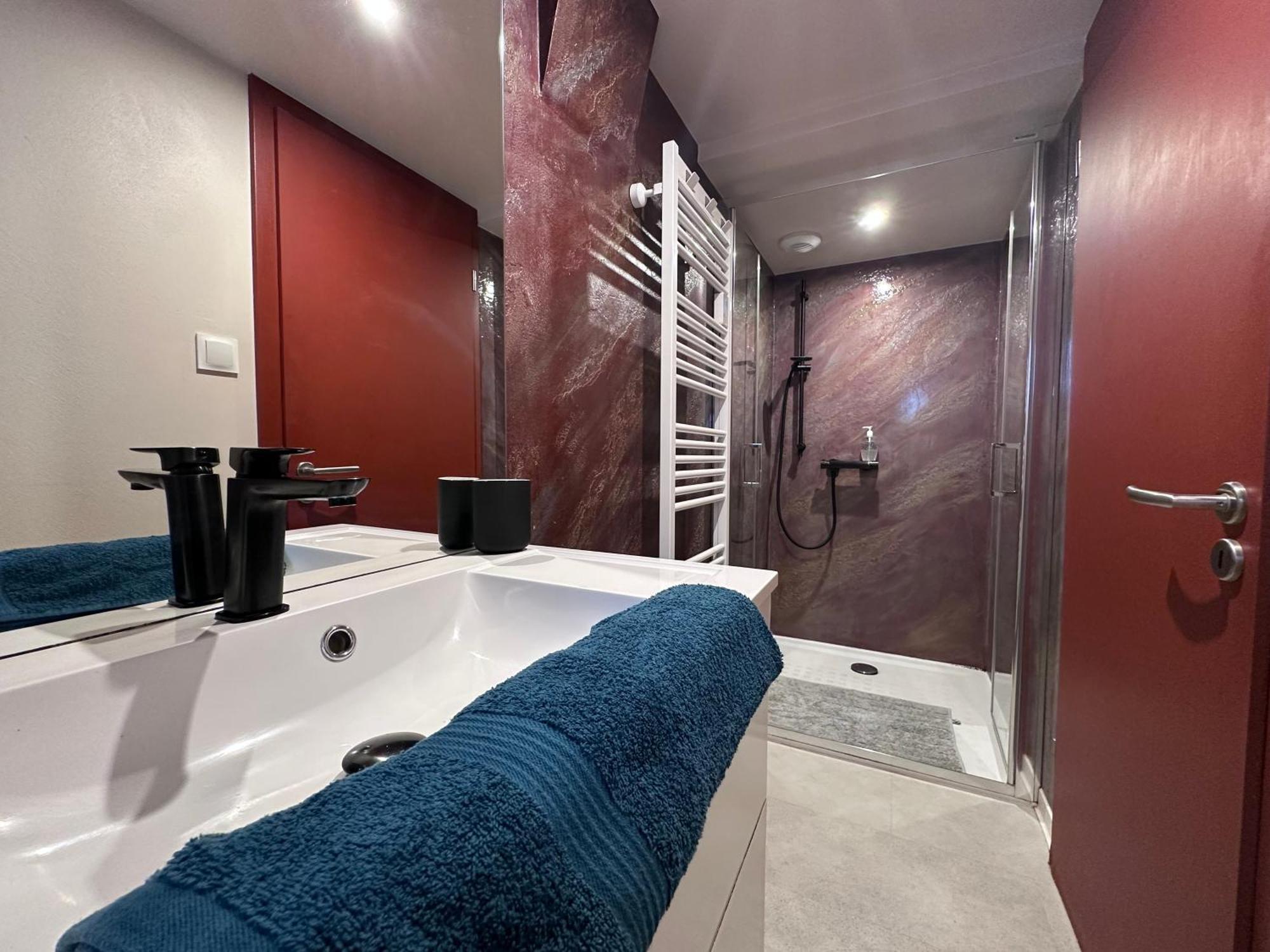 B'M Yerri - Appartement 4 Pers - Vue Cathedrale Colmar Eksteriør billede